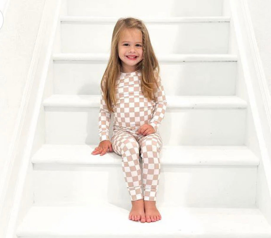 Checkered Two Piece Bamboo Set