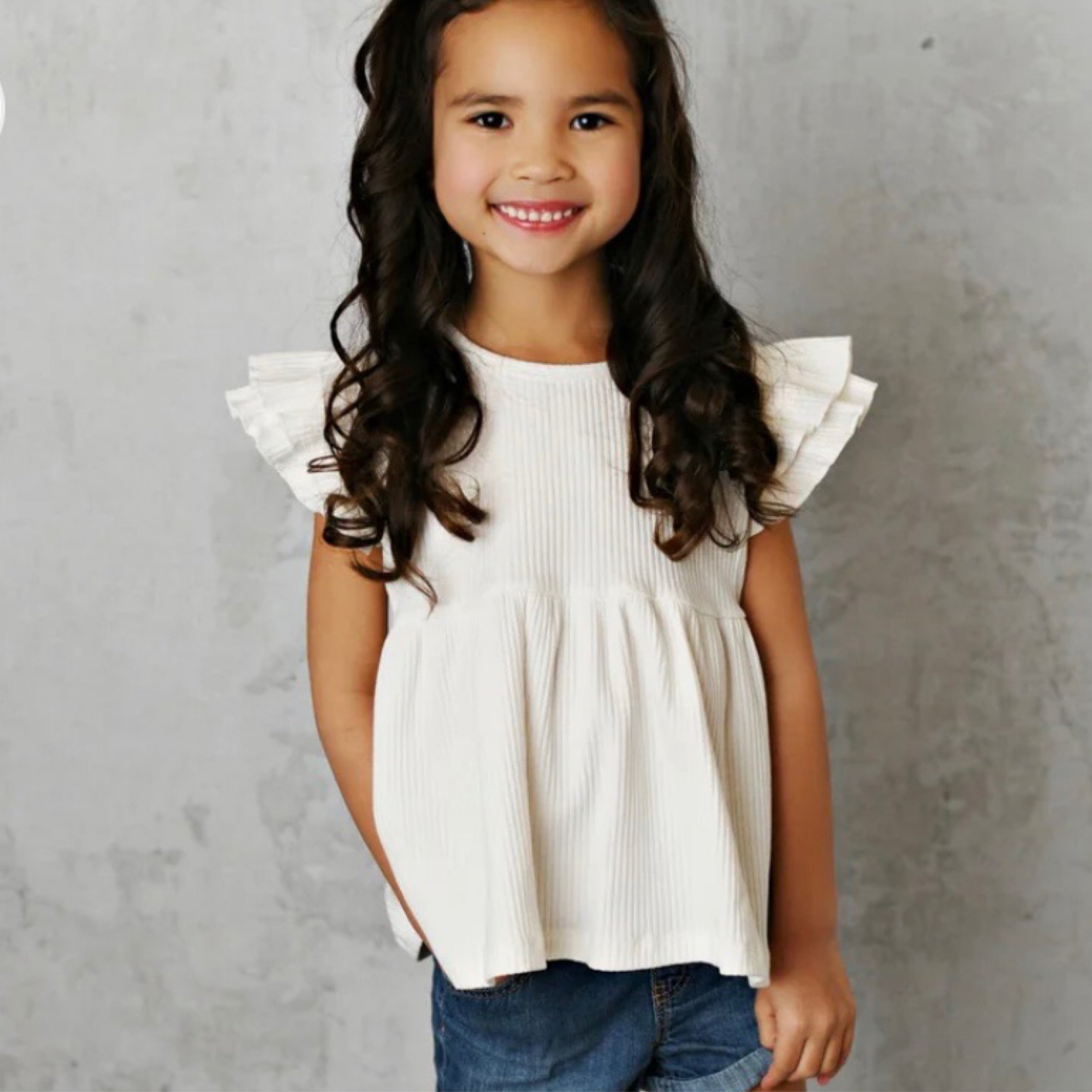Ribbed Flutter Shirt (White)